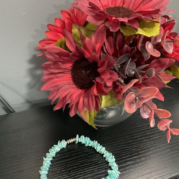 Vintage Puka Shell Bracelet - Picture 3 of 4